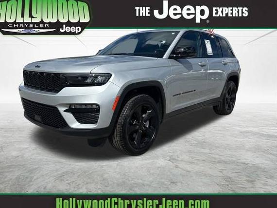 JEEP GRAND CHEROKEE 2025 1C4RJGBG1SC305452 image JEEP GRAND CHEROKEE 2025 1C4RJGBG1SC305452 image